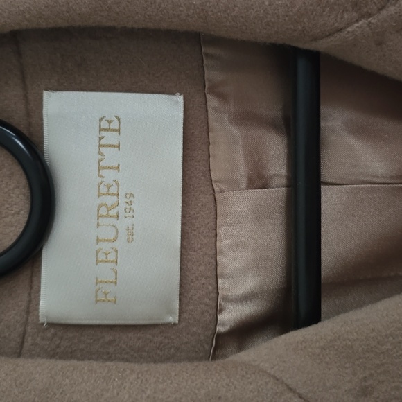 Fleurette Loro Piana Camel Wool Pea Coat - Picture 3 of 4